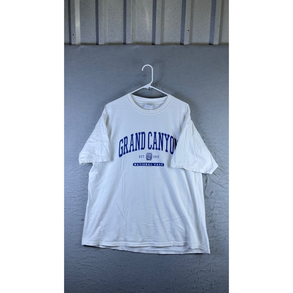 Hanes T-Shirt Mens XL White Good Grand Canyon National Park Graphic Heavyweight